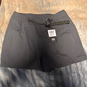 Mountain Hardwear Women's Gray Cargo Shorts
